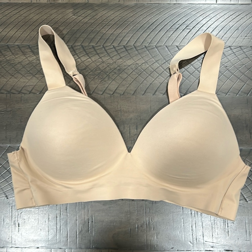 New without tags True Body push up wirefree t shirt bra . Size S